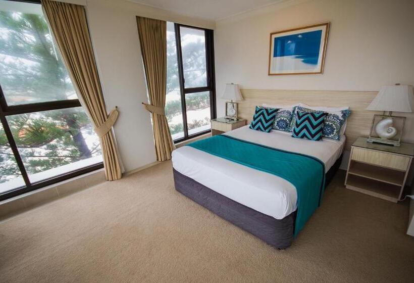 Albatross North Apartments