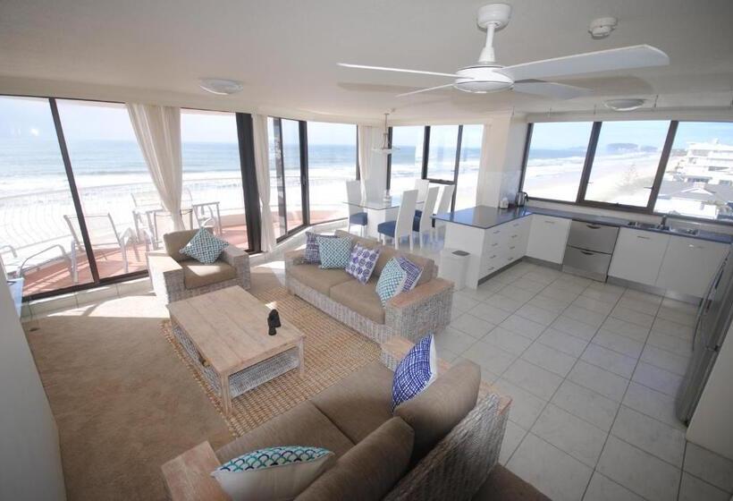 Albatross North Apartments