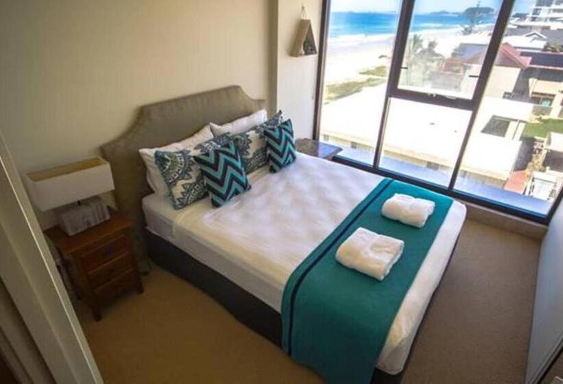 Albatross North Apartments