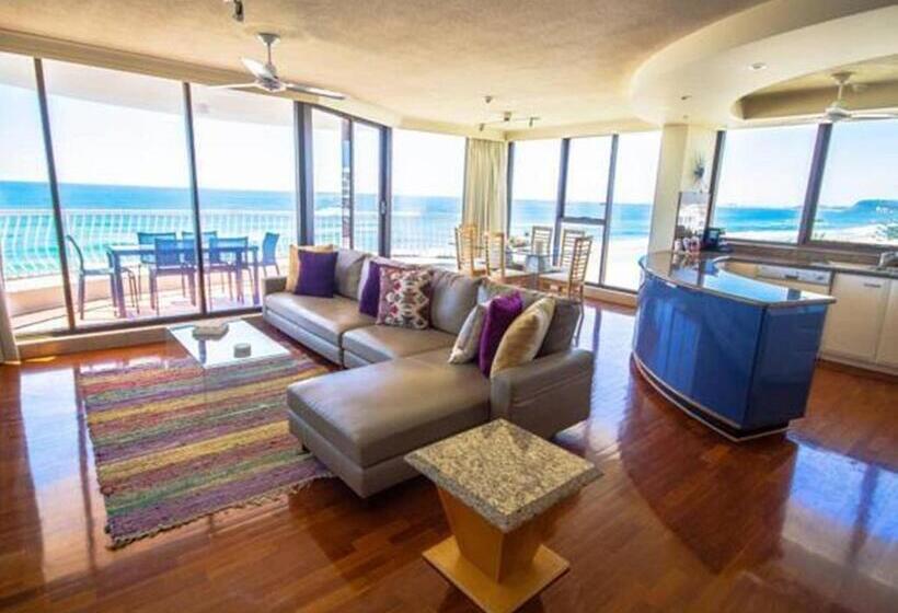 Albatross North Apartments