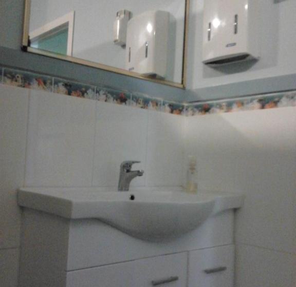 הוסטל Gecko's Rest Budget Accommodation & Backpackers