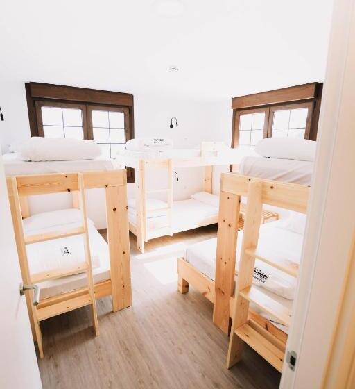 호스텔 Latas Surf House