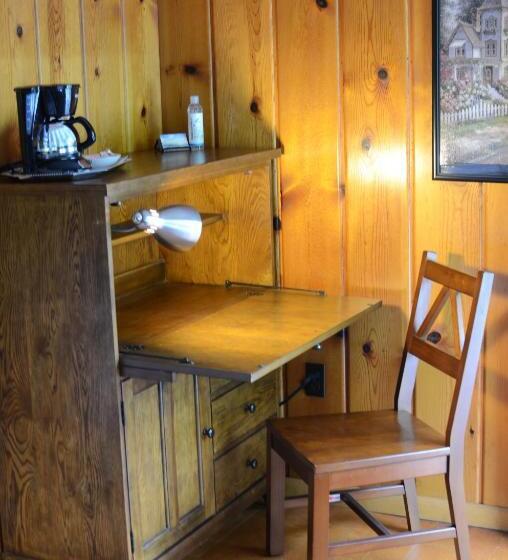 Общежитие Ludington Blue Spruce Inn