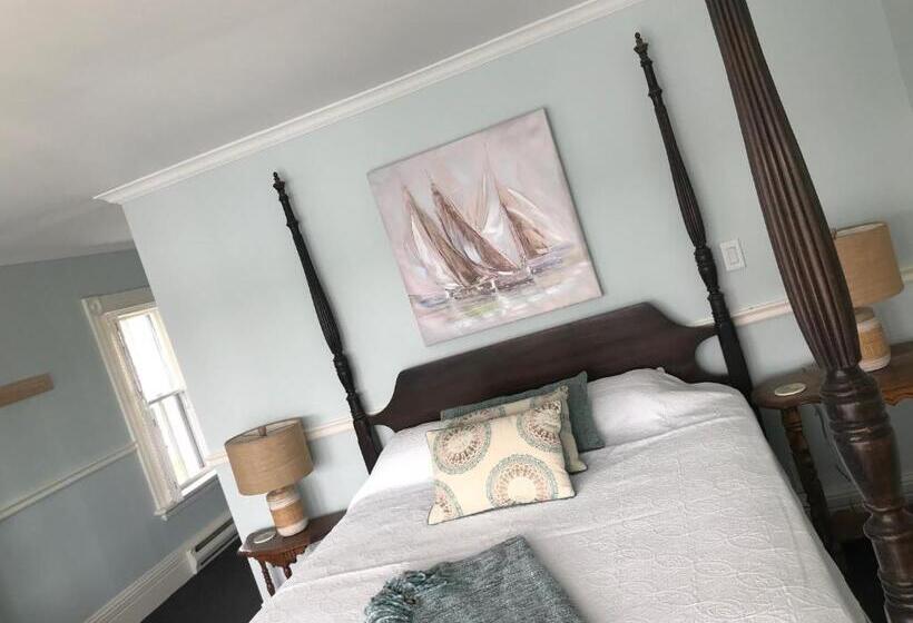 فندق صغير The Tuna Blue Inn And Restaurant