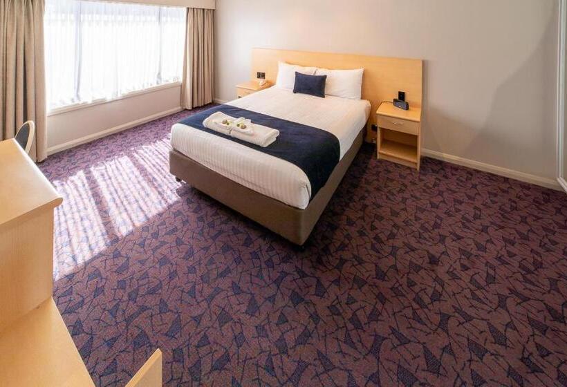 Albert Motel