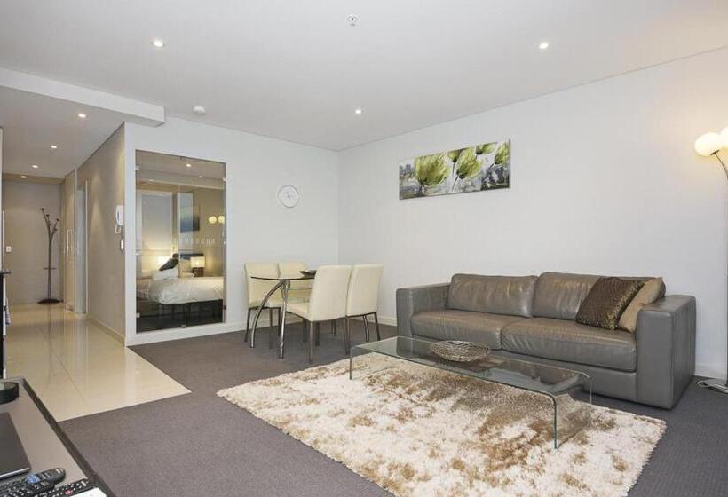Astra Apartments Perth Zenith