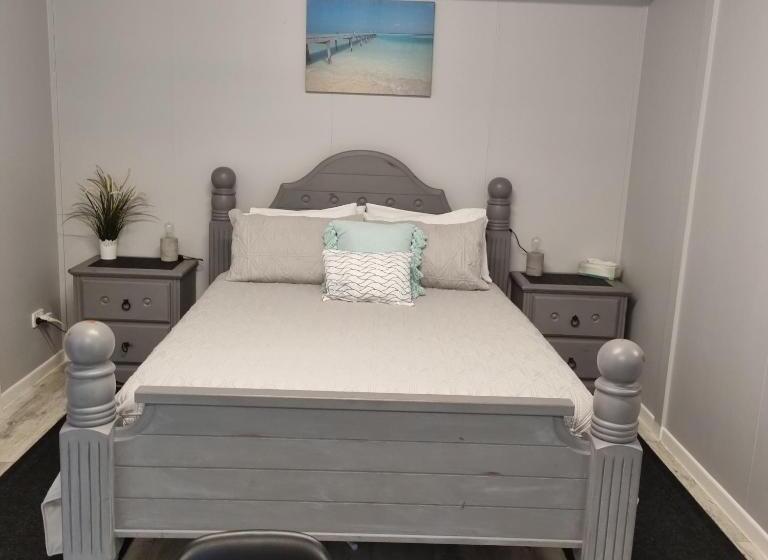 تختخواب و صبحانه Bluegrass Bnb