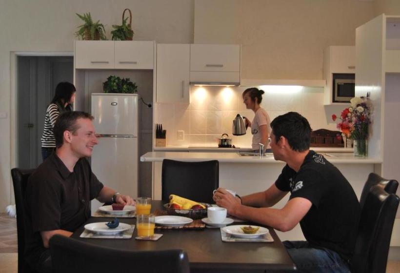 צימר Brayfield Cottage