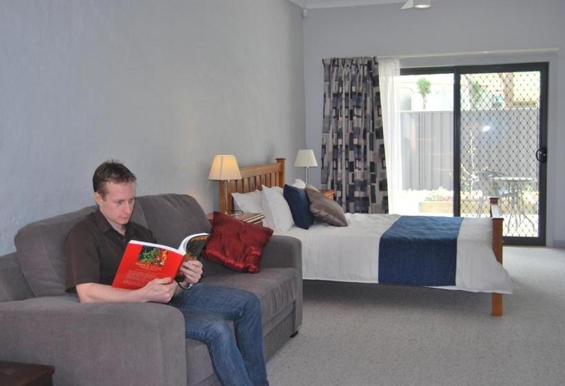 צימר Brayfield Cottage