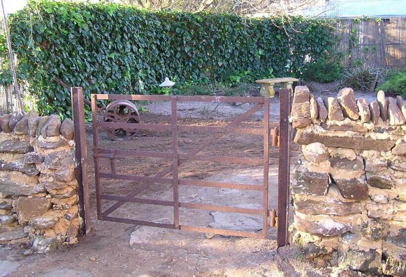 צימר Dairyman's Cottage