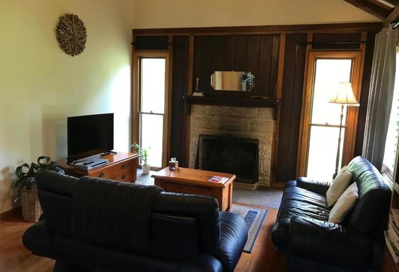 住宿加早餐  Ghost Hill Road Retreat