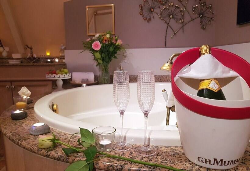 민박 Le Café Du Village   Bar à Cocktails & à Ambiance