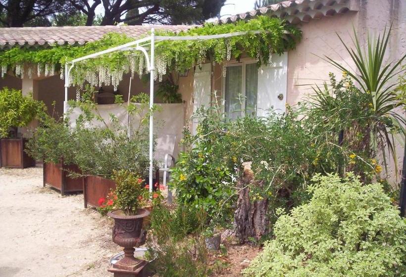 مبيت وإفطار Les Glycines