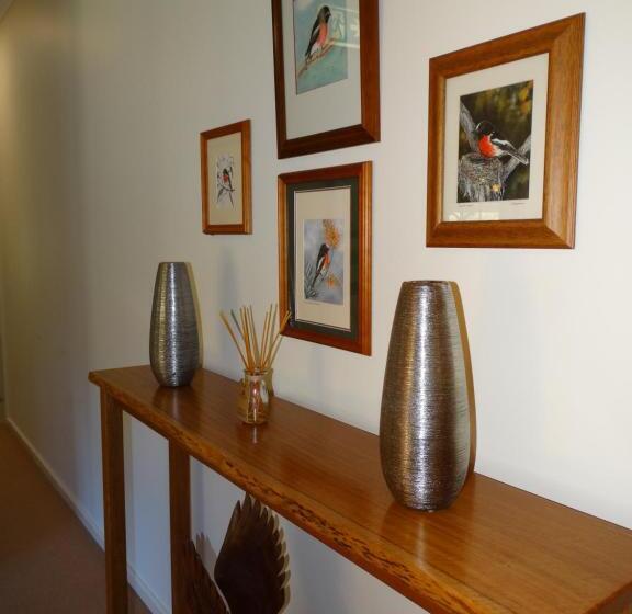 تختخواب و صبحانه Pinda Lodge