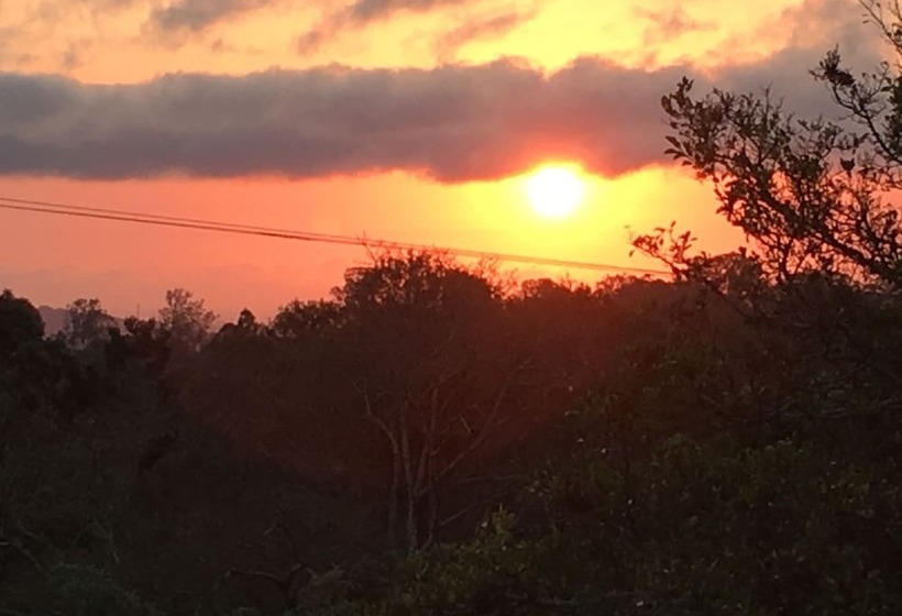 צימר The Country House At Hunchy Montville