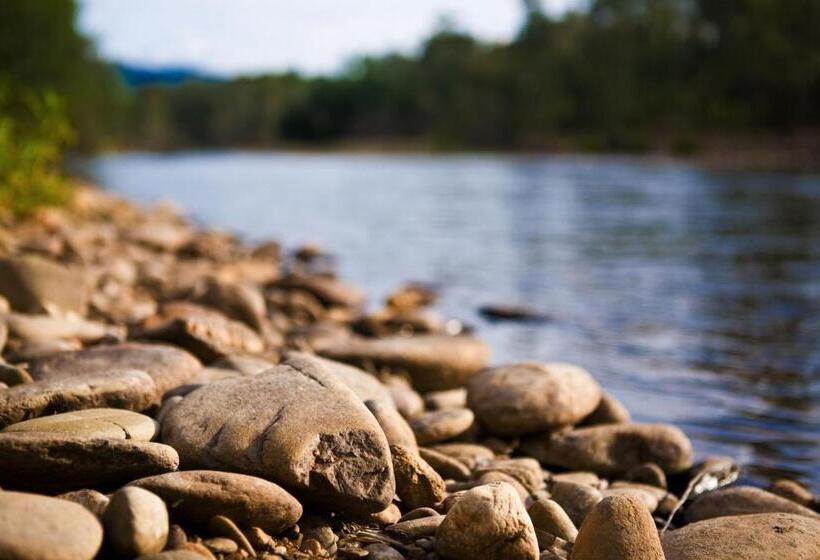 Buffalo Motel And Country Retreat