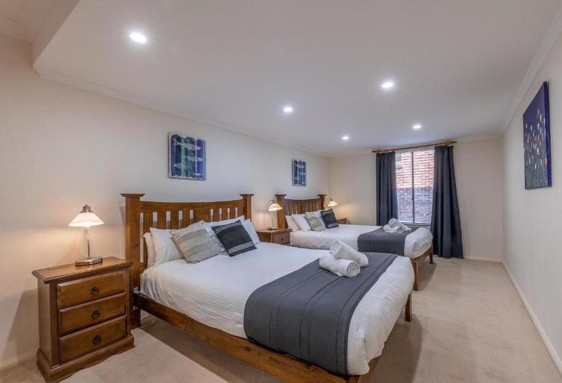 Cole House Apartments