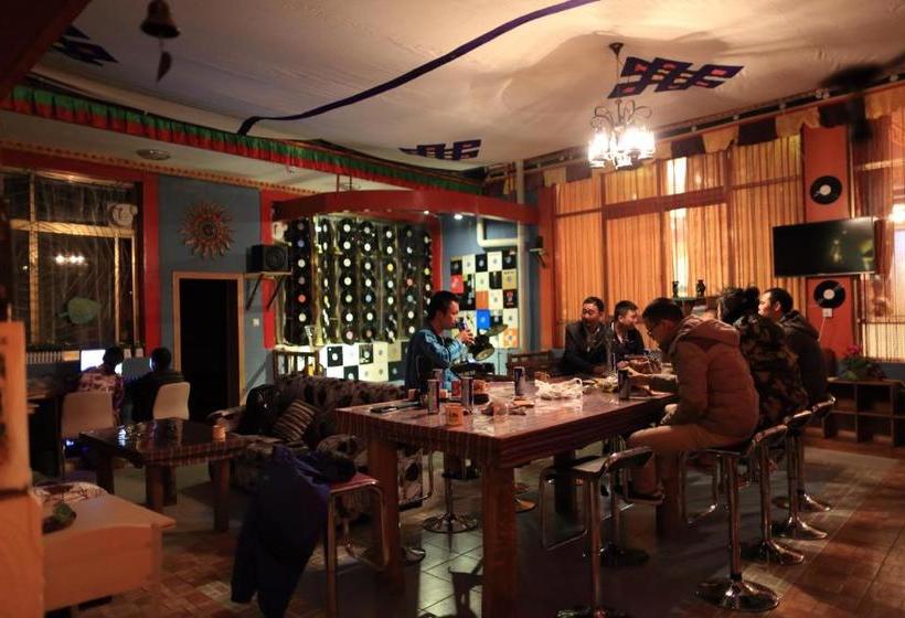 Due West International Youth Hostel