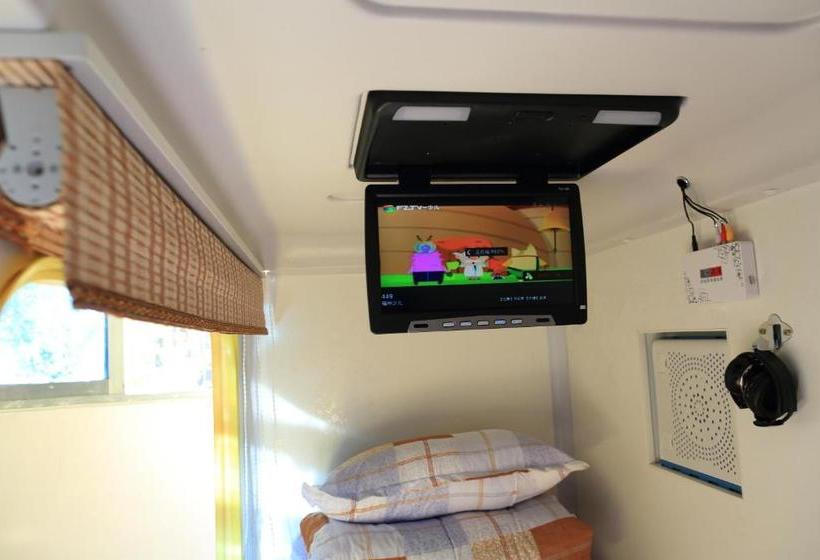 Due West International Youth Hostel