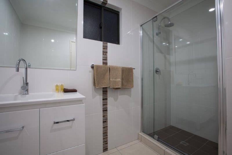 Emerald Gardens Motel & Apartments