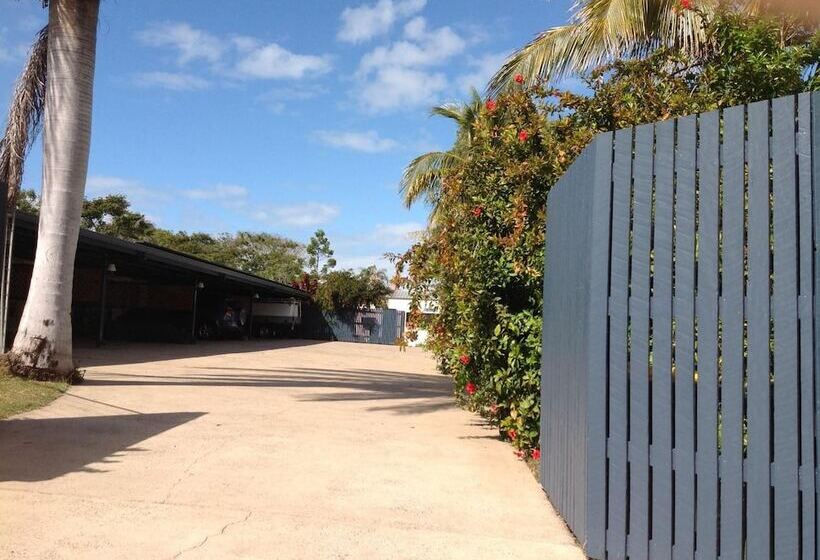 Emu Park Motel