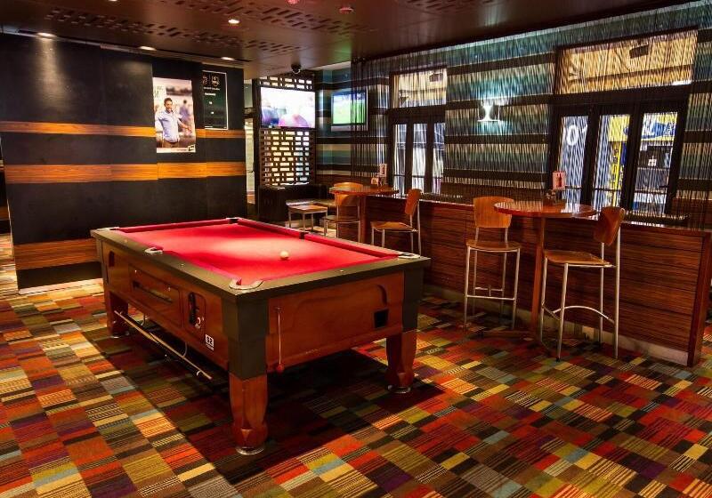 Grand Hotel Rockdale