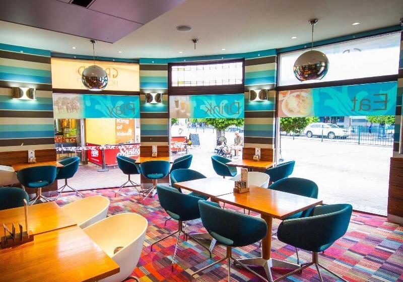 Grand Hotel Rockdale