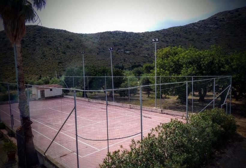 هتل Agriturismo Timpa Del Sole