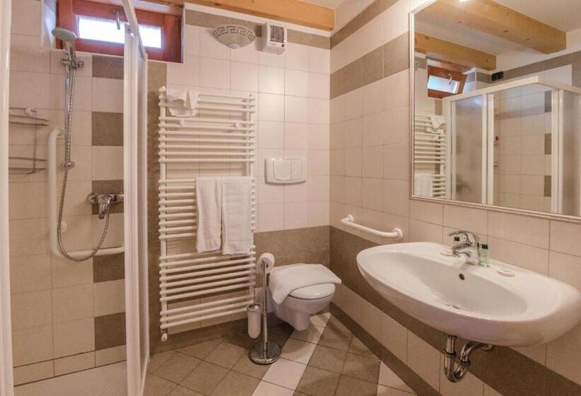 בית מלון כפרי Albergo Al Fontanin