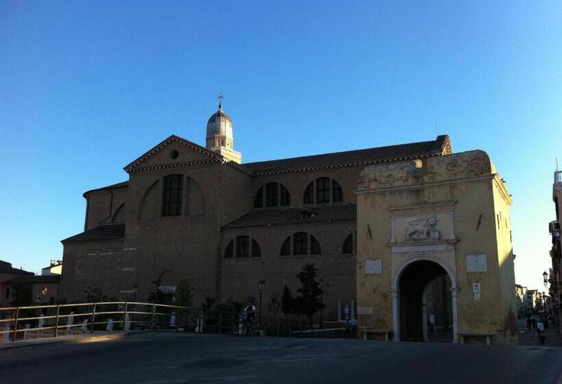 ホテル Albergo Arcobaleno