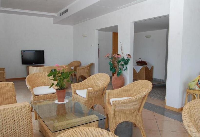 ホテル Albergo Arcobaleno