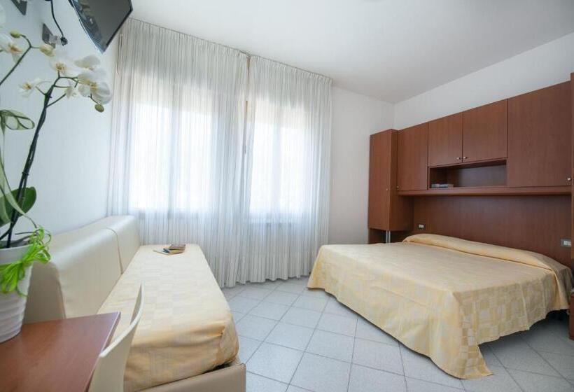 ホテル Albergo Arcobaleno