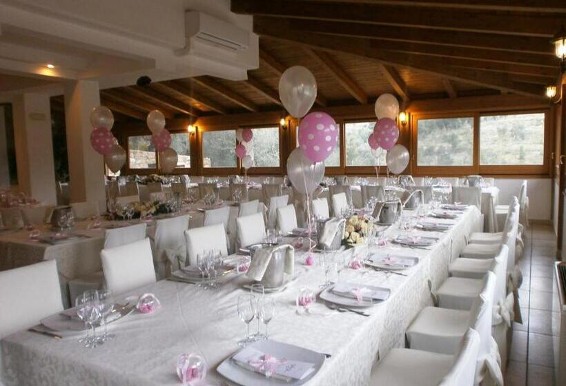 فندق Albergo Villa Riccio