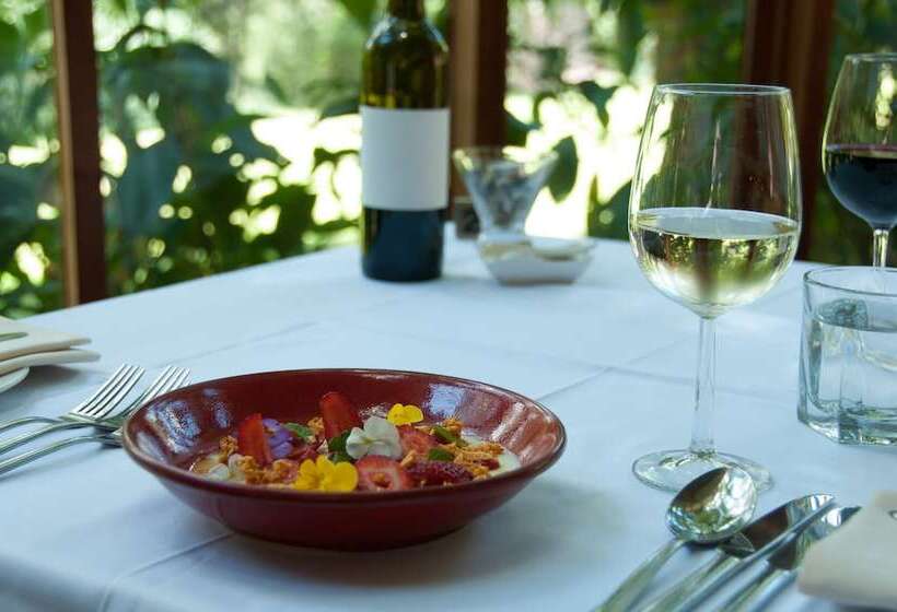 בית מלון כפרי Black Spur Inn