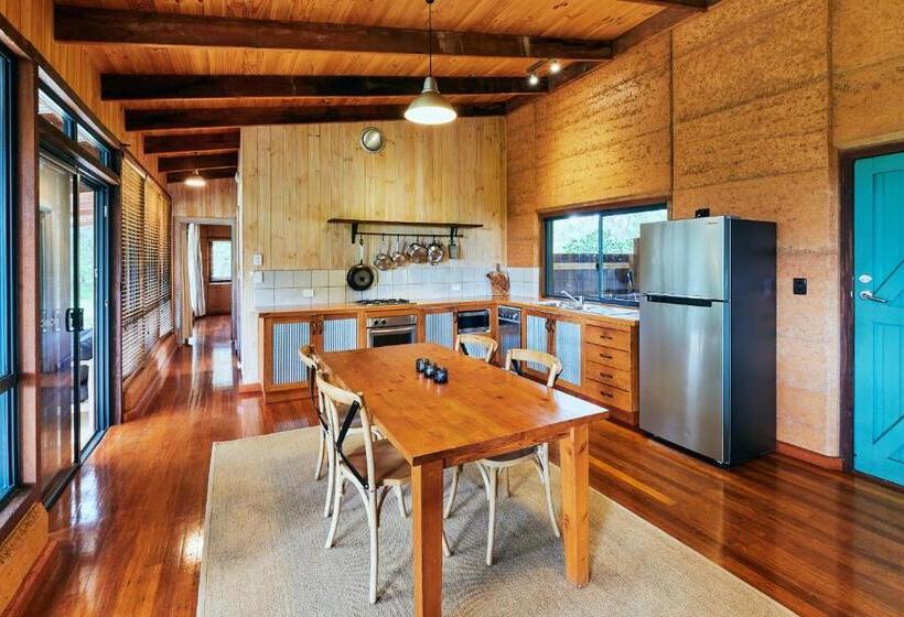 هتل Burnside Organic Farm