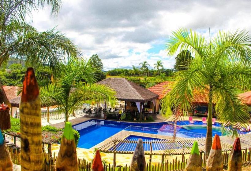 ホテル Parque Do Avestruz Eco Resort