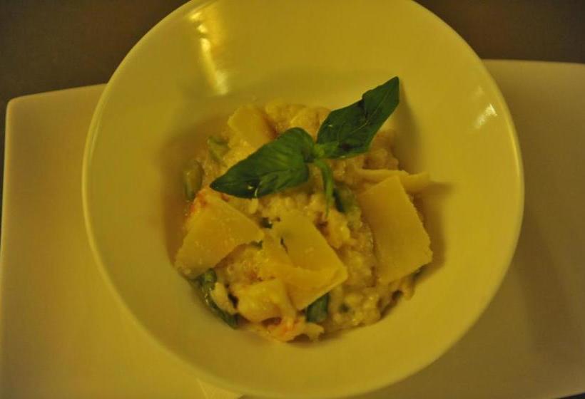 Отель Franceschini