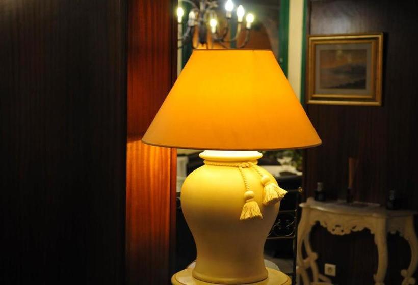 Отель Franceschini