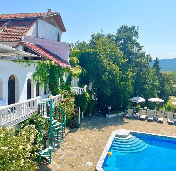 Отель Gamartata