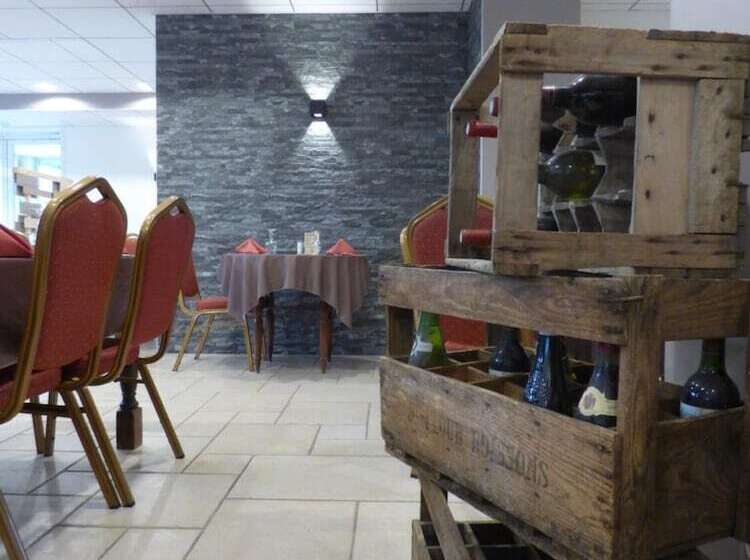 酒店 Hôtel Restaurant Prunières