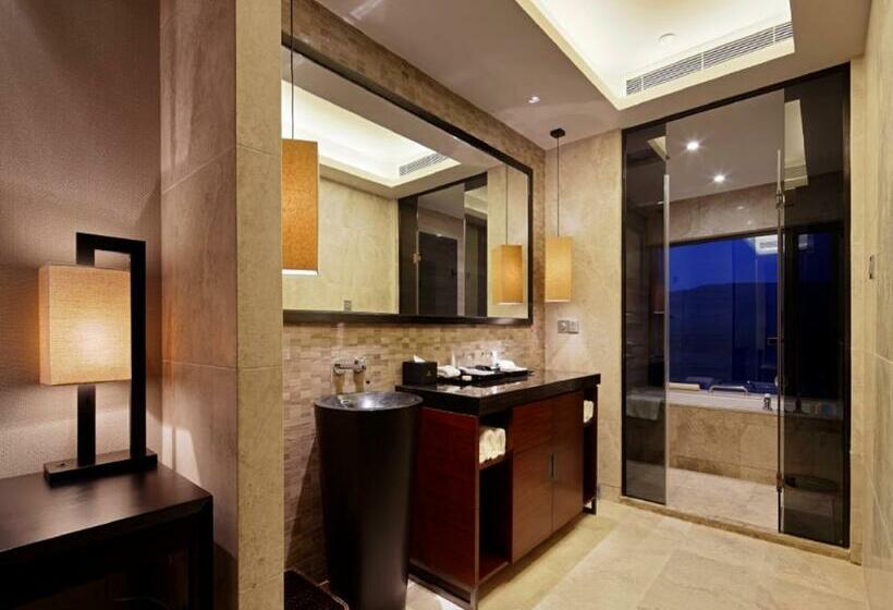 Отель Jinling Resort Tianquan Lake