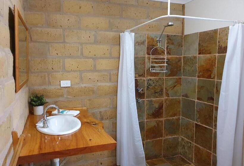 فندق Little River Farm Cottages