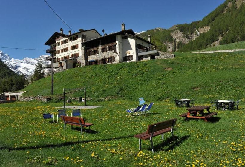 ホテル Lou Tsantelet