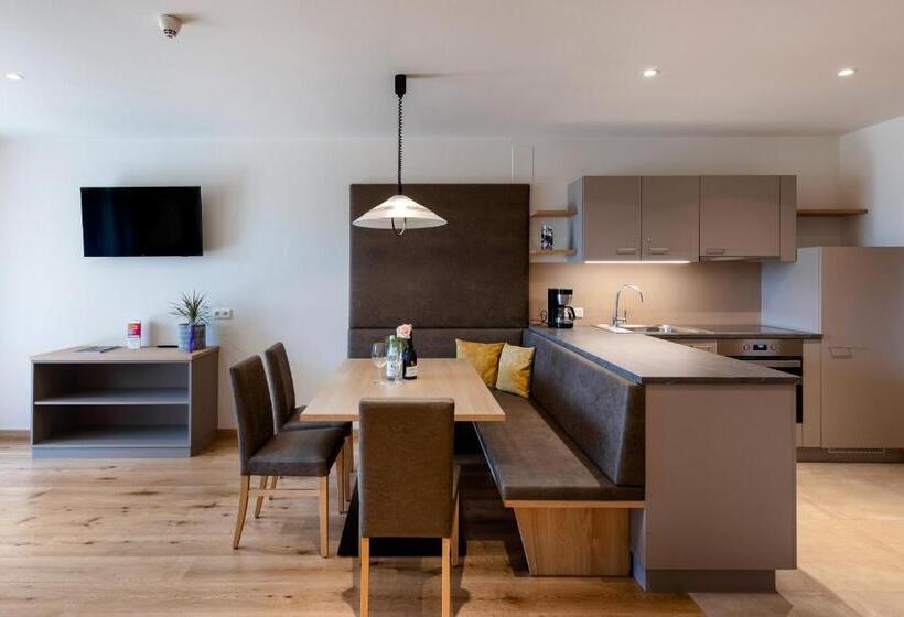 호텔 Margun   Apartments & Panoramarooms