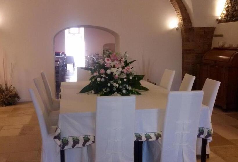 فندق Masseria Celentano Relais & Agriturismo