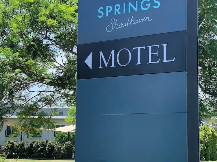 בית מלון כפרי Springs Shoalhaven Nowra