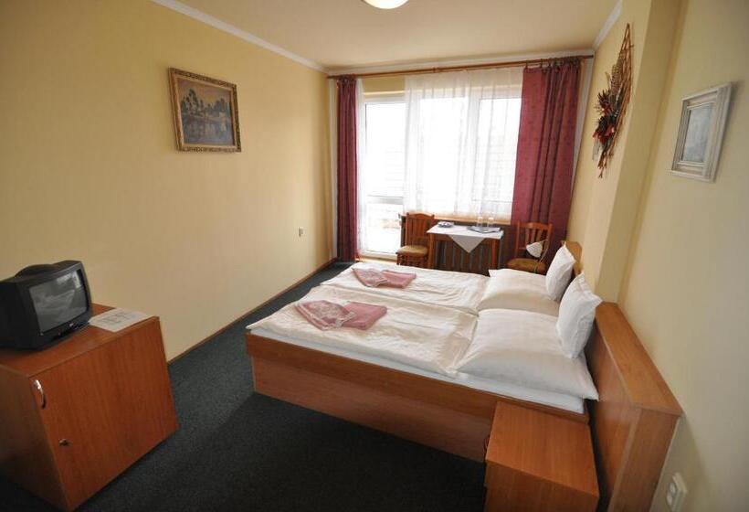 בית מלון כפרי átrium