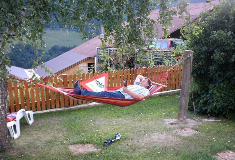 בית מלון כפרי Zukaunighof