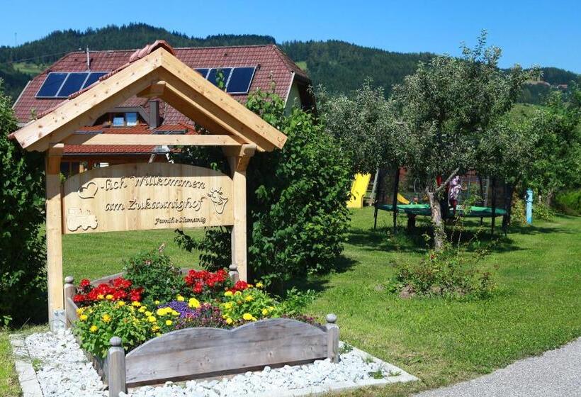 בית מלון כפרי Zukaunighof