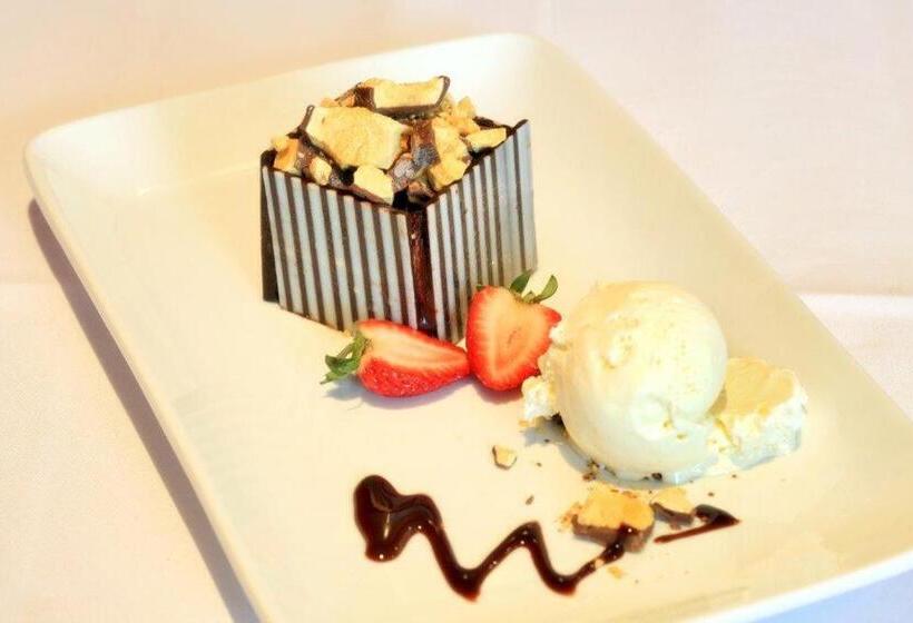 هتل The Mayfair Emerald